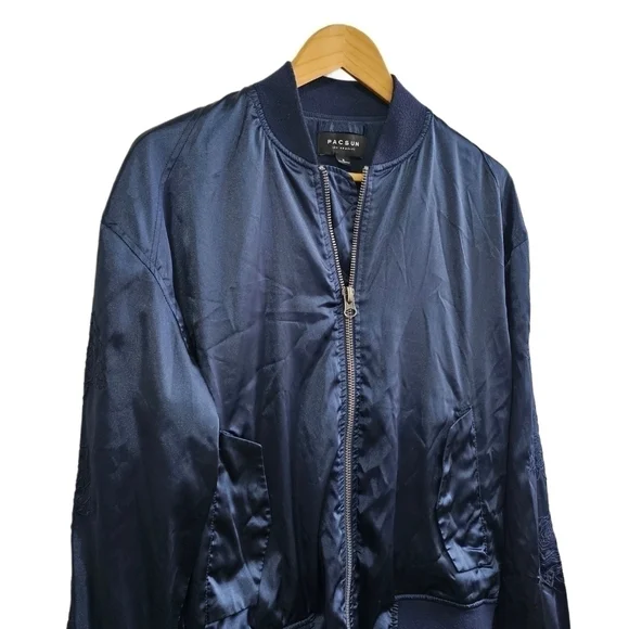 PacSun floral navy blue embroidered satin lined full zip jacket size sma… - Picture 4 of 14